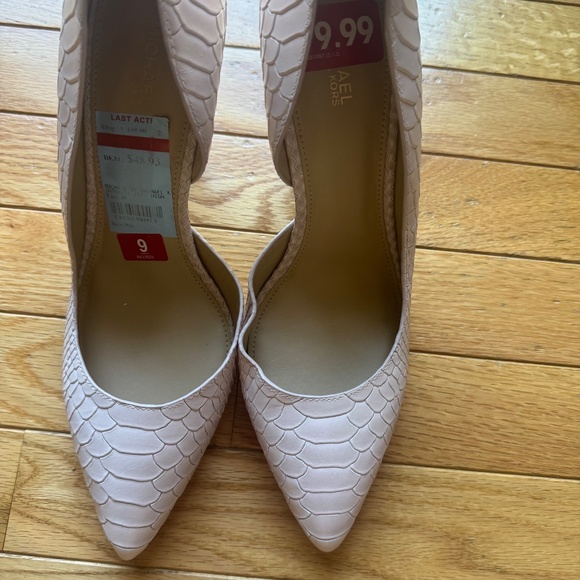 Michael Kors Nathalie Flex High Pump Women’s 9 Blush Pink Snakeskin Embossed NWT - Picture 3 of 5